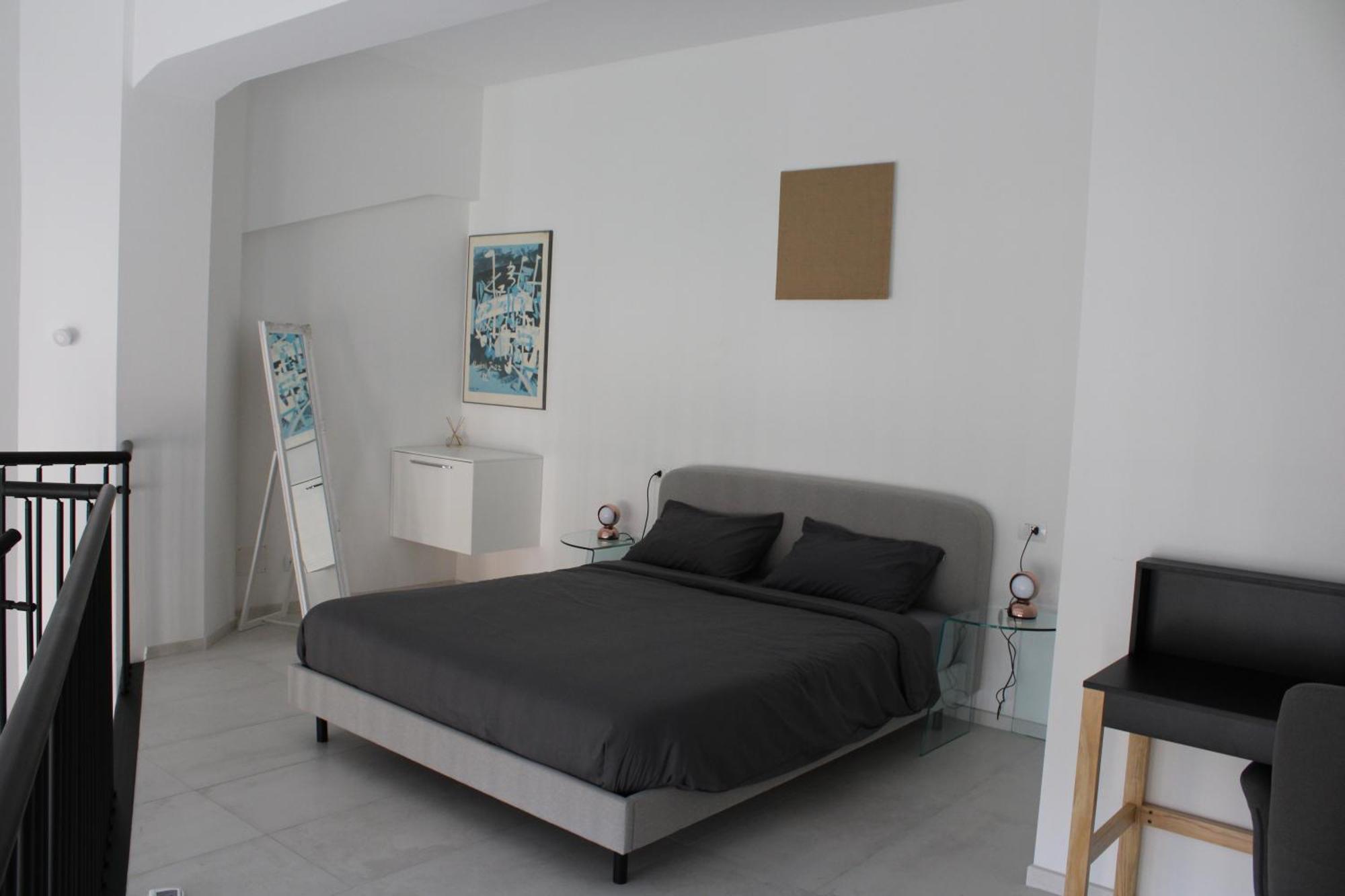 Milan Space Loft - Apartment Close To M5 Subway - Free Parking - Sky & Netflix Tv エクステリア 写真